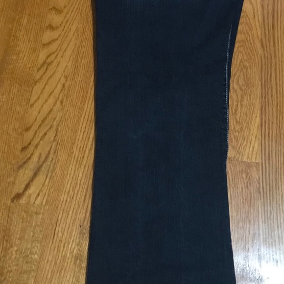 Wrangler Q Baby Women’s Jeans - Picture 3 of 3